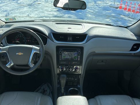 Used 2016 Chevrolet Traverse LT image 19