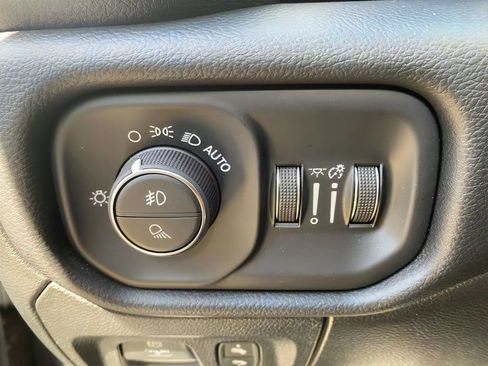 New 2026 RAM 1500 Big Horn AWD/4WD image 16
