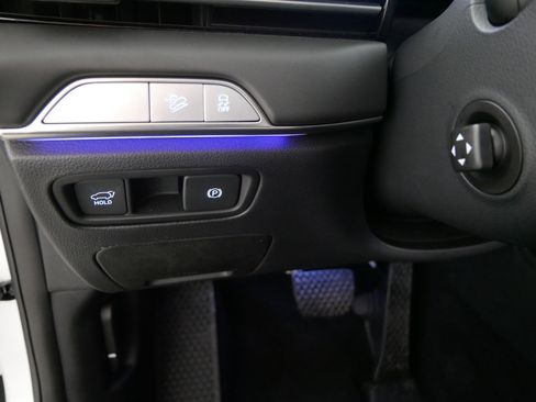 Used 2025 Genesis GV80 2.5T Select image 26