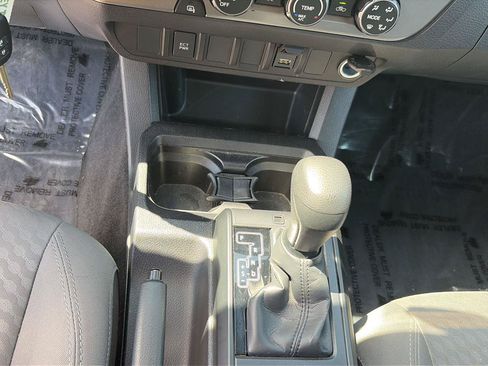 Used 2021 Toyota Tacoma SR RWD image 12