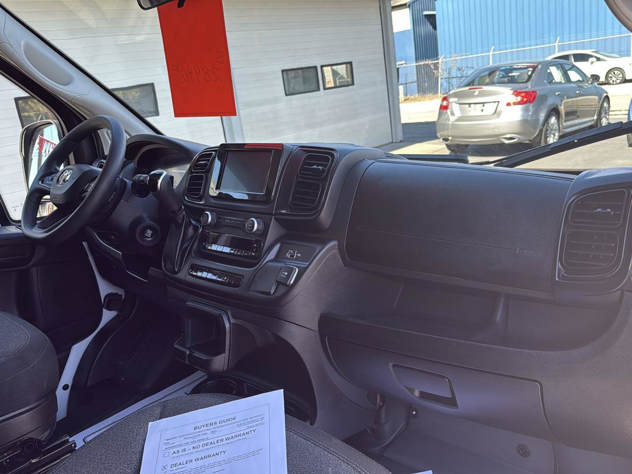 Used 2025 RAM ProMaster 2500 w/ U-Haul Equipment Group FWD image 25