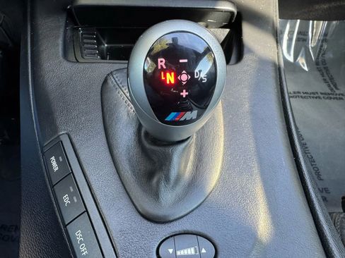 Used 2010 BMW M3 Convertible 2D image 37