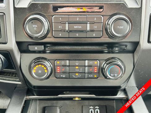 Used 2016 Ford F150 XLT w/ Equipment Group 302A Luxury image 4