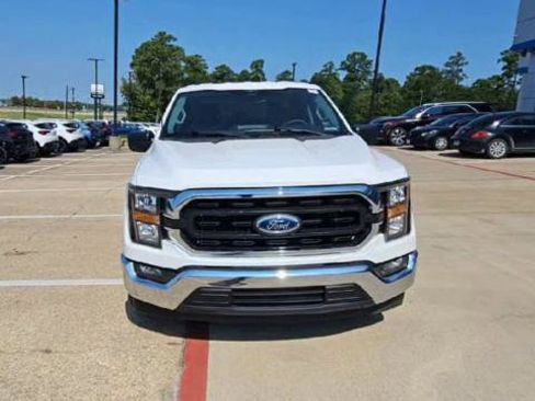Used 2023 Ford F150 XLT image 3