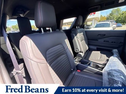 New 2026 Nissan Pathfinder Rock Creek w/ Rock Creek Premium Package AWD/4WD image 13