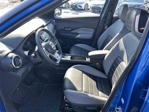 Used 2023 Nissan Kicks SR w/ SR Premium Package image 19