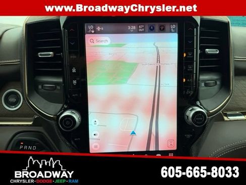 Used 2025 RAM 1500 Limited w/ Trailer Tow Group AWD/4WD image 21