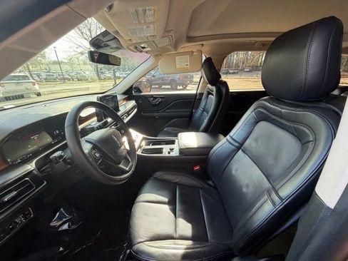 Used 2020 Lincoln Aviator Reserve w/ Equipment Group 201A image 14