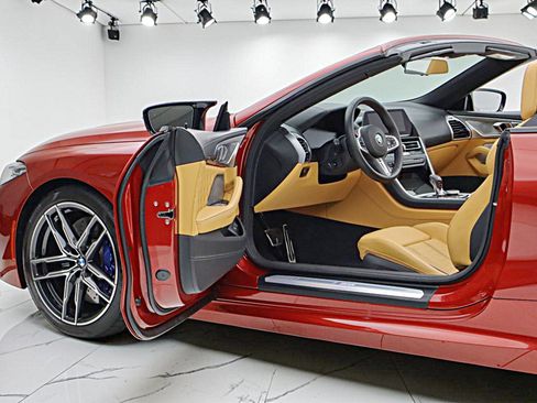 Used 2020 BMW M8 Convertible w/ M Carbon Exterior Package AWD/4WD image 5