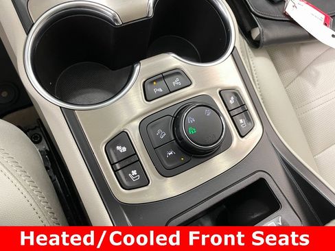 Certified 2024 GMC Terrain Denali w/ Denali Premium Package image 11