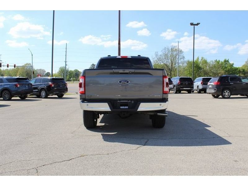 Used 2023 Ford F150 Lariat w/ Trailer Tow Package AWD/4WD image 4