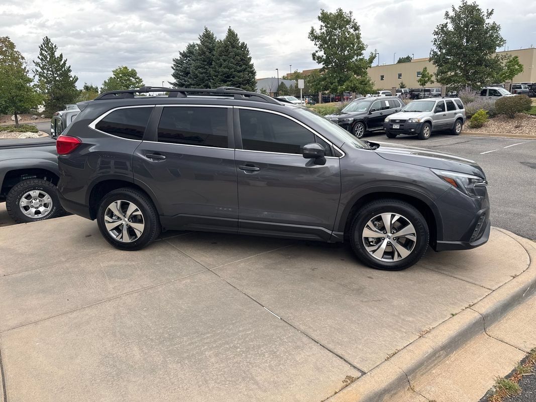 Used 2023 Subaru Ascent Premium w/ Convenience Package AWD/4WD image 5