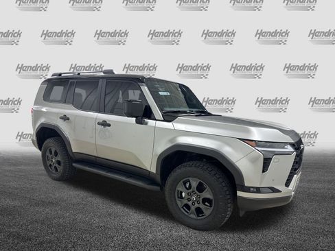 Certified 2025 Lexus GX 550 image 2