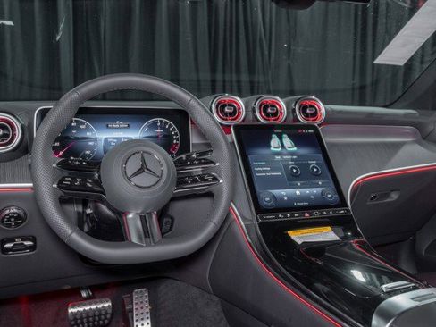 New 2026 Mercedes-Benz GLC 350e 4MATIC image 17