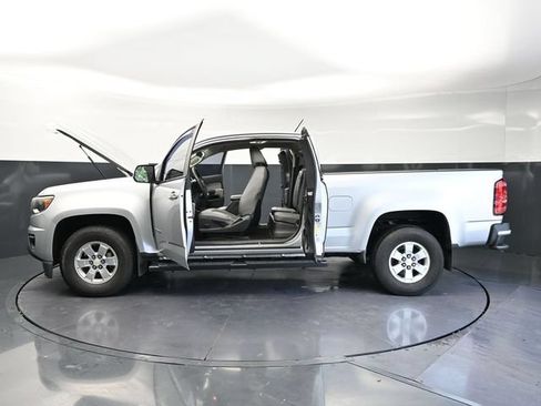 Used 2016 Chevrolet Colorado W/T w/ WT Convenience Package RWD image 38
