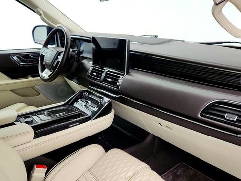 Used 2024 Lincoln Navigator Black Label image 26