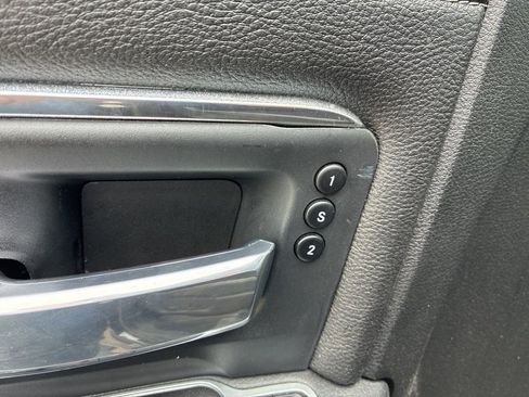 Used 2023 RAM 2500 Laramie AWD/4WD image 9