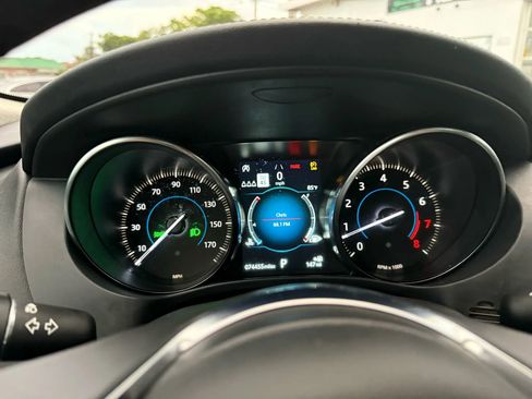 Used 2020 Jaguar F-PACE Prestige image 22