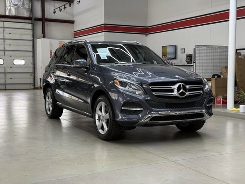 Used 2016 Mercedes-Benz GLE 350 4MATIC image 2