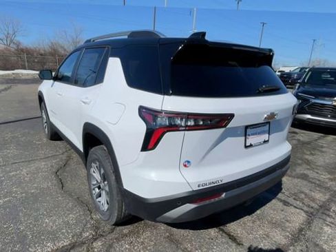 New 2026 Chevrolet Equinox LT w/ Convenience Package II image 8