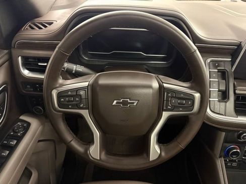 Used 2023 Chevrolet Tahoe Z71 w/ Luxury Package image 16