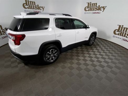 Certified 2023 GMC Acadia SLT w/ Preferred Package image 8