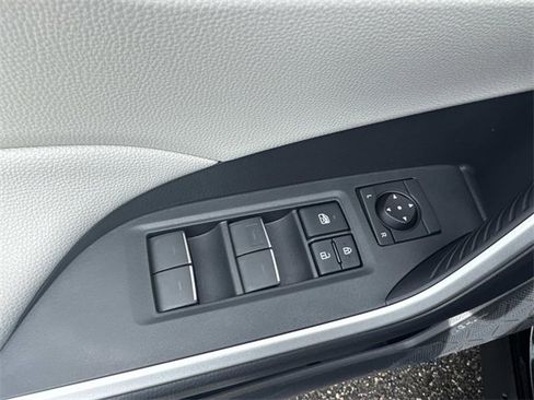 New 2025 Toyota RAV4 XLE image 16