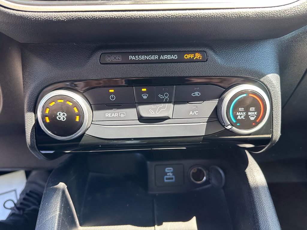 Used 2022 Ford Escape SE FWD image 23