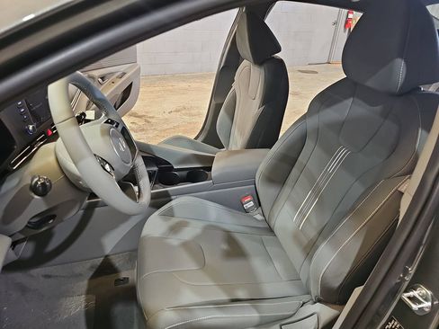 New 2026 Hyundai Elantra SEL Sport Premium FWD image 16