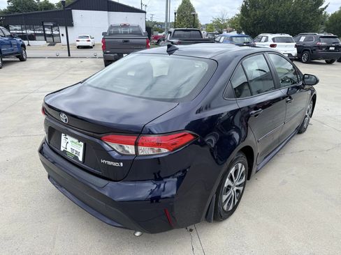 Used 2020 Toyota Corolla LE image 6