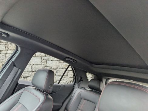 Used 2022 Chevrolet Equinox RS w/ Infotainment Package image 20