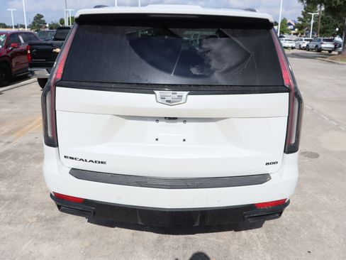Used 2023 Cadillac Escalade Sport Platinum w/ LPO, ONYX Package AWD/4WD image 9