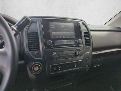 Used 2024 Nissan Titan SV RWD image 13
