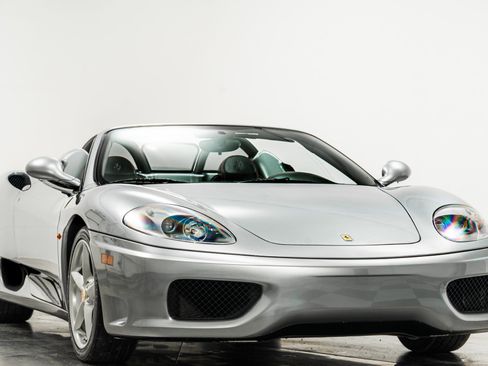 Used 2001 Ferrari 360 Spider image 3