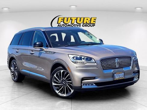 Certified 2020 Lincoln Aviator Reserve w/ Equipment Group 202A AWD/4WD image 1