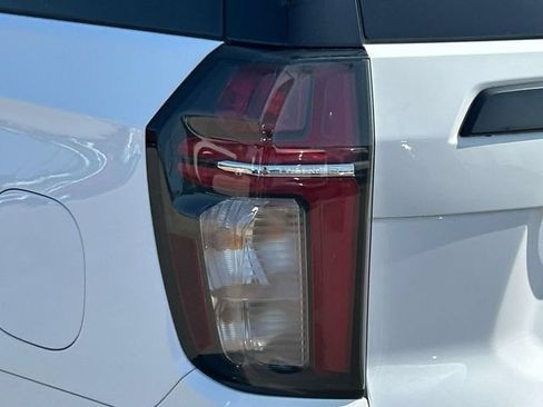 Used 2022 Chevrolet Tahoe RST w/ Sport Performance Package AWD/4WD image 11