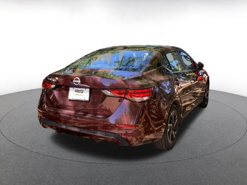 Used 2025 Nissan Sentra SV image 7