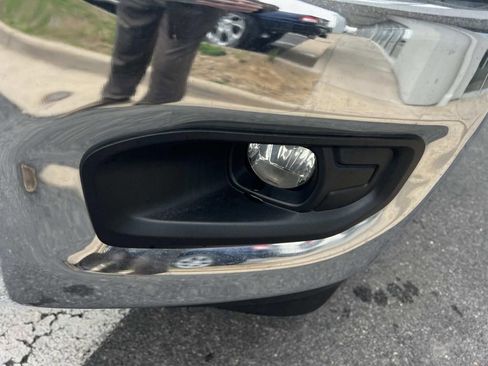 Used 2024 RAM 2500 Big Horn w/ Bed Utility Group image 4