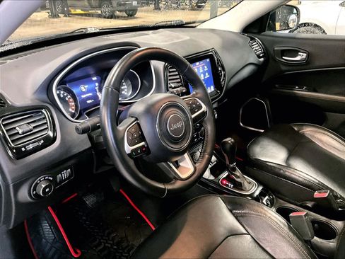 Used 2018 Jeep Compass Limited image 8