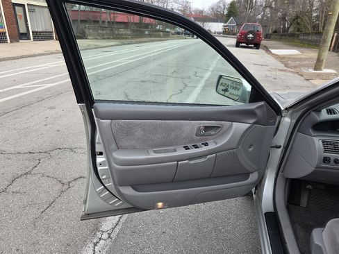 Used 2000 Toyota Avalon XLS image 20