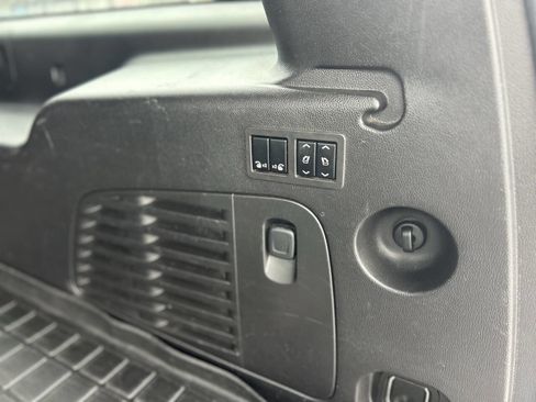 Used 2016 GMC Yukon XL SLT w/ Open Road Package image 26