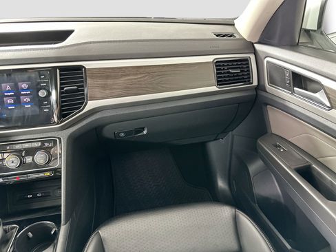 Certified 2022 Volkswagen Atlas SE image 25