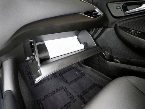 Used 2018 Chevrolet Malibu LT image 47