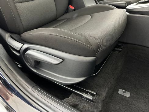 Used 2023 Kia Forte LXS w/ LXS Technology Package FWD image 10