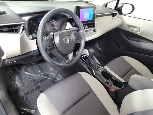 Used 2024 Toyota Corolla LE FWD image 18