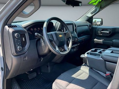 Used 2024 Chevrolet Silverado 1500 Custom w/ Turbomax Blackout Package AWD/4WD image 18