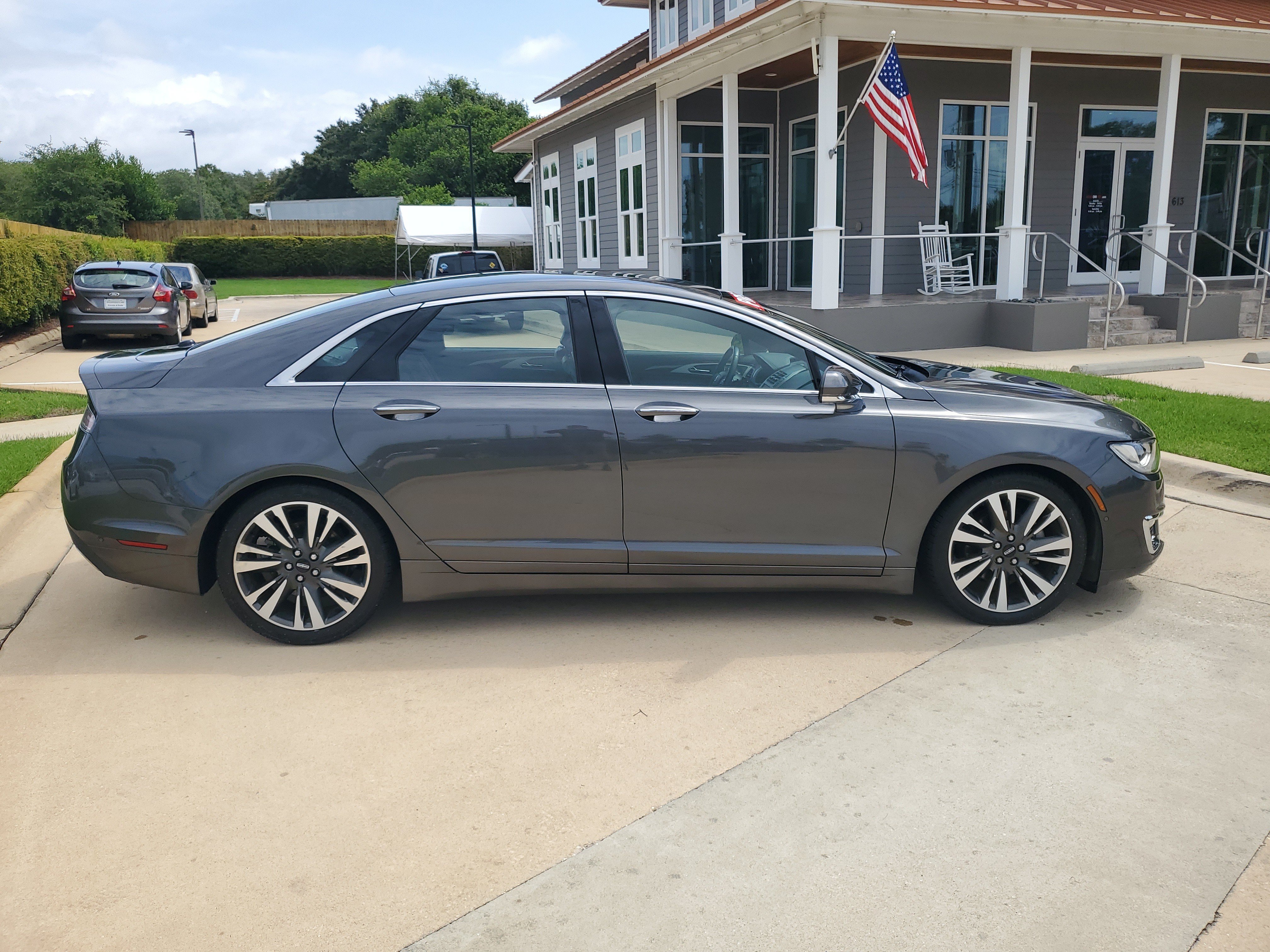 Used 2019 Lincoln MKZ Reserve AWD/4WD image 9