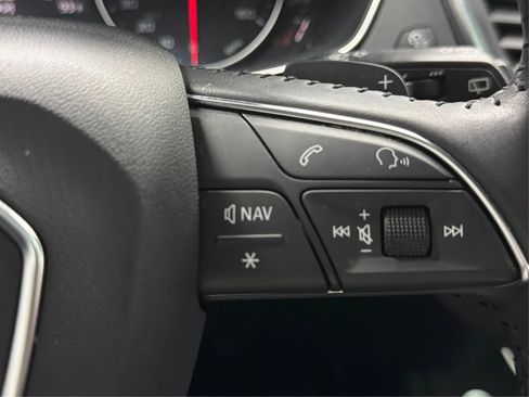 Used 2018 Audi Q5 2.0T Premium image 26