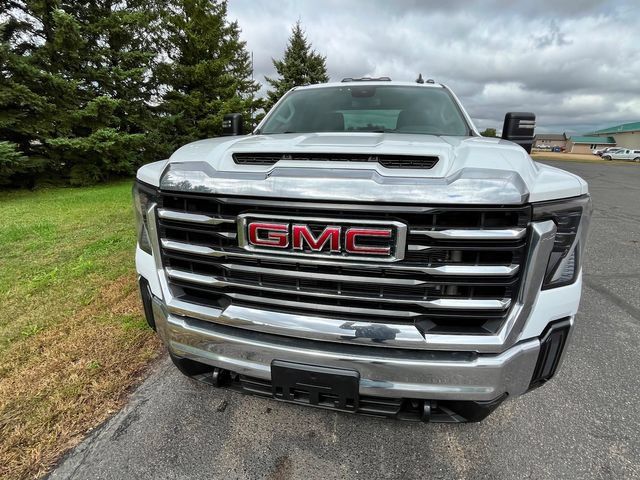 Used 2025 GMC Sierra 2500 SLE w/ SLE Convenience Package AWD/4WD image 5