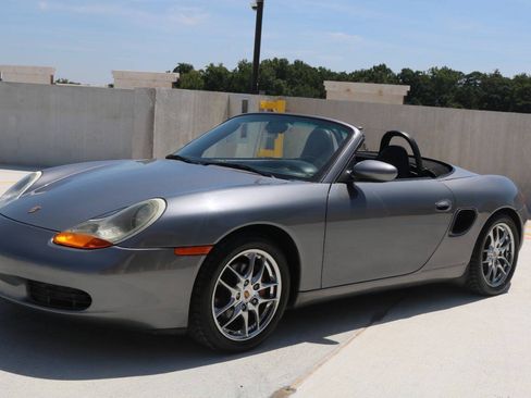 Used 2002 Porsche Boxster RWD image 9
